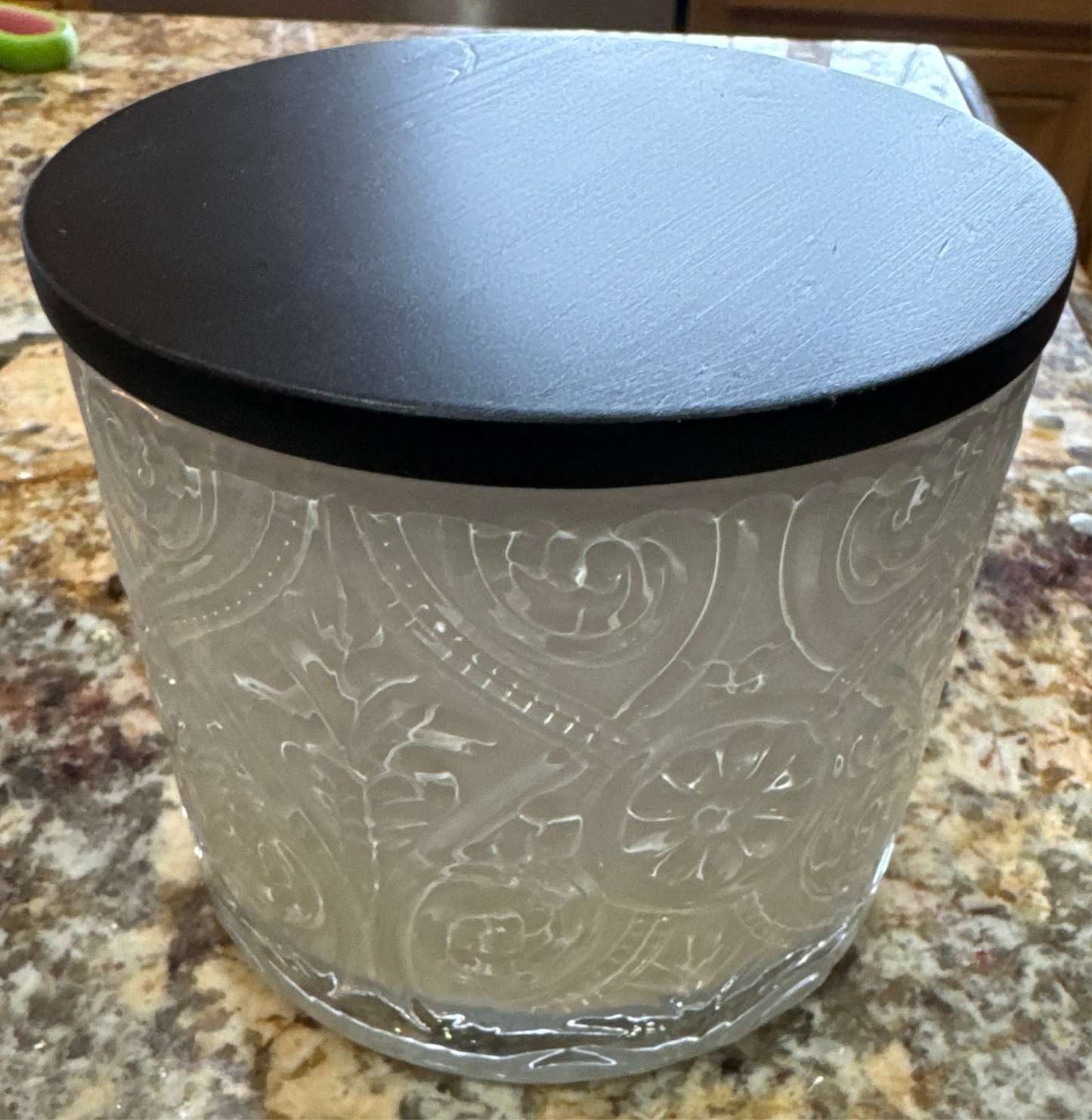 Two wick soy wax scented candle