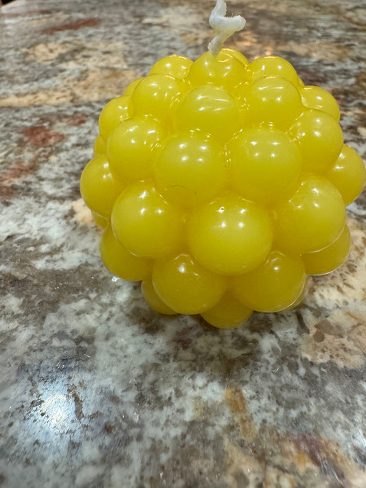 Beeswax bubble candle